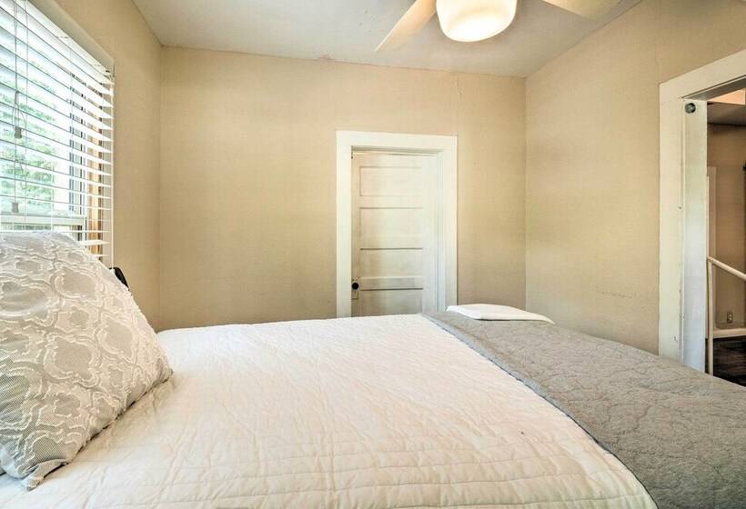 Pet Friendly Austin Home W/ Deck, Yard, & Views!