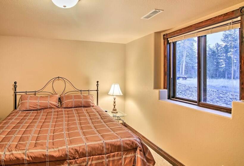 Black Hills Getaway W/ Deck   Near Hiking Trails!