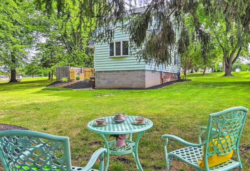 Bright Parma Home W/ Outdoor Space < 10 Mi To Dtwn