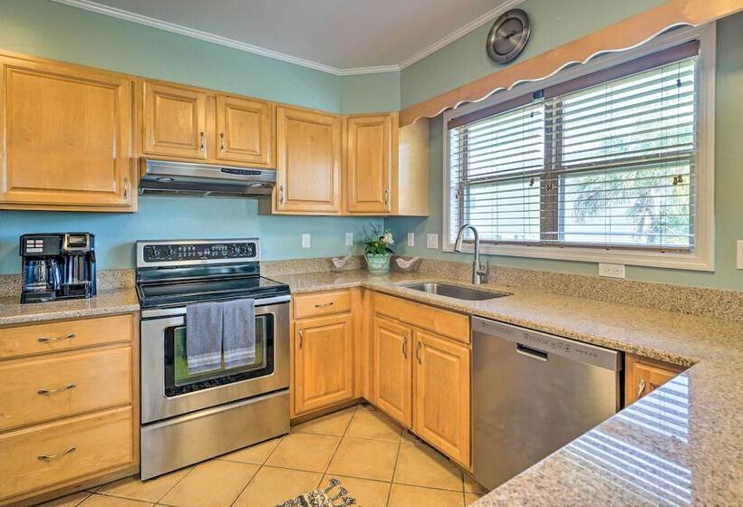 Coastal Hideaway ~ 1/2 Mi To Beach + Boardwalk!
