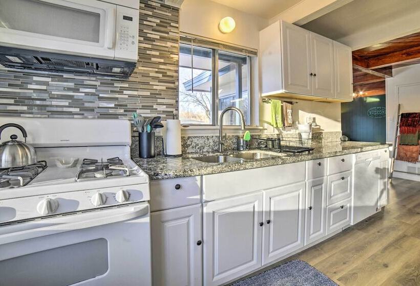 Comfortable Home ~ 2 Mi To Reno Riverwalk