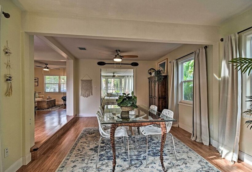 Cozy Jungle Escape < 1 Mi To Gulfport Beach!