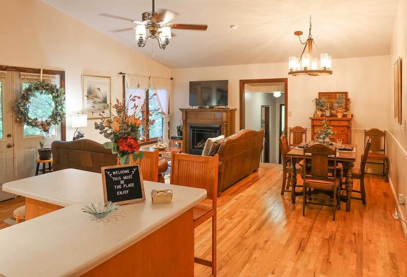 Cozy Whittier Home W/ Fire Pits < 15 Mi To Hiking!