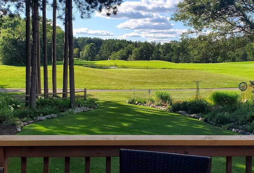 Exceptional Home W/ Deck ~3 Miles To Sand Valley