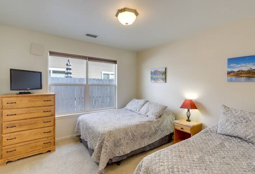 Pet Friendly Fruita Home   Walk To Downtown!