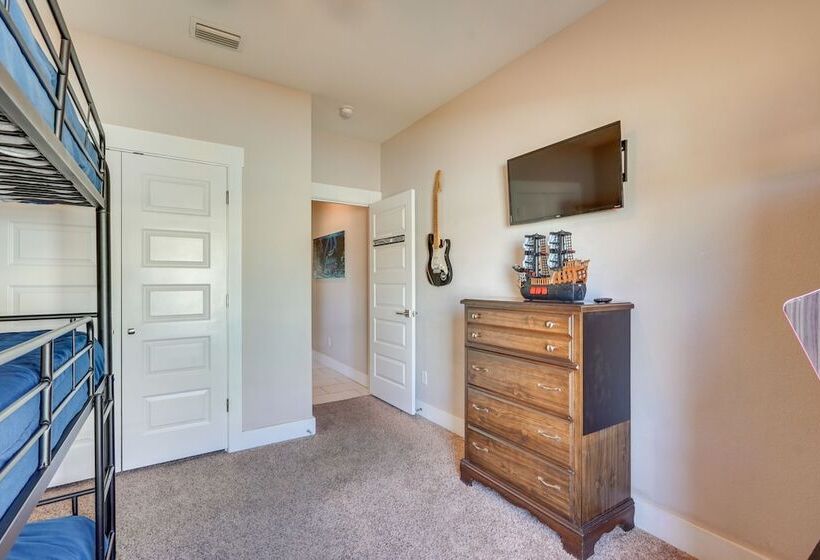 Pcb Home W/ Private Yard < 1/2 Mi To Beach Access!