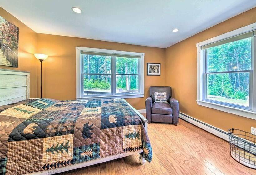 Hidden Gem Cottage  Near Blue Hill Peninsula