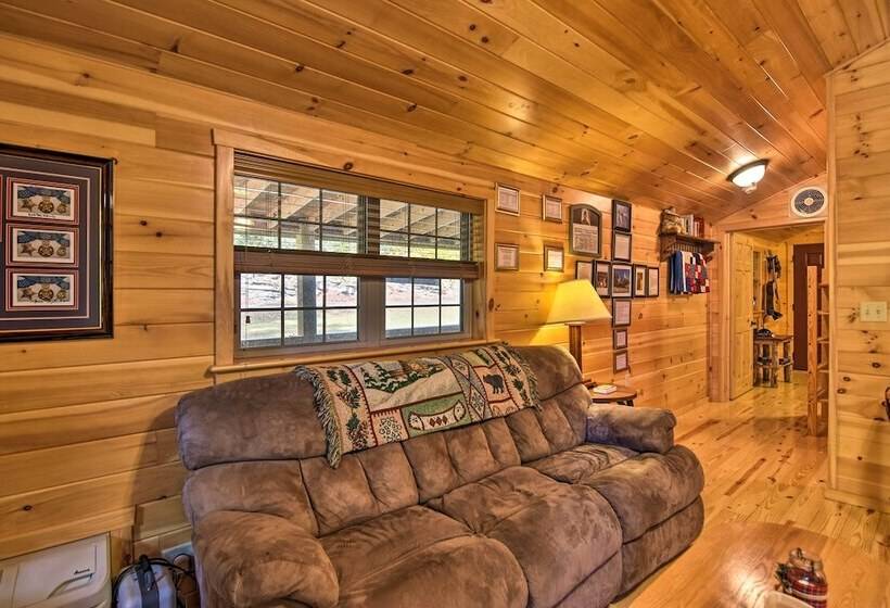 Hooah Cabin Retreat W/ Grill & Step Free Access