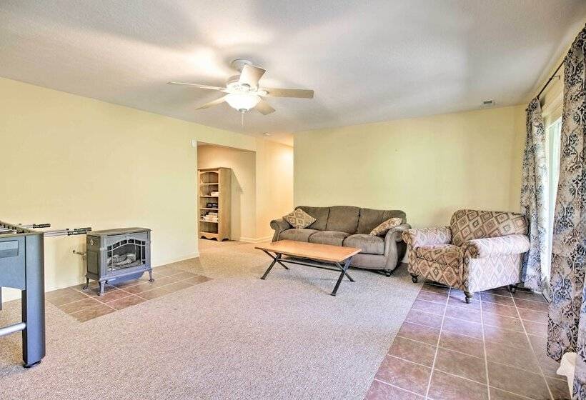 House W/deck, Fire Pit   15 Mins To Snowshoe!