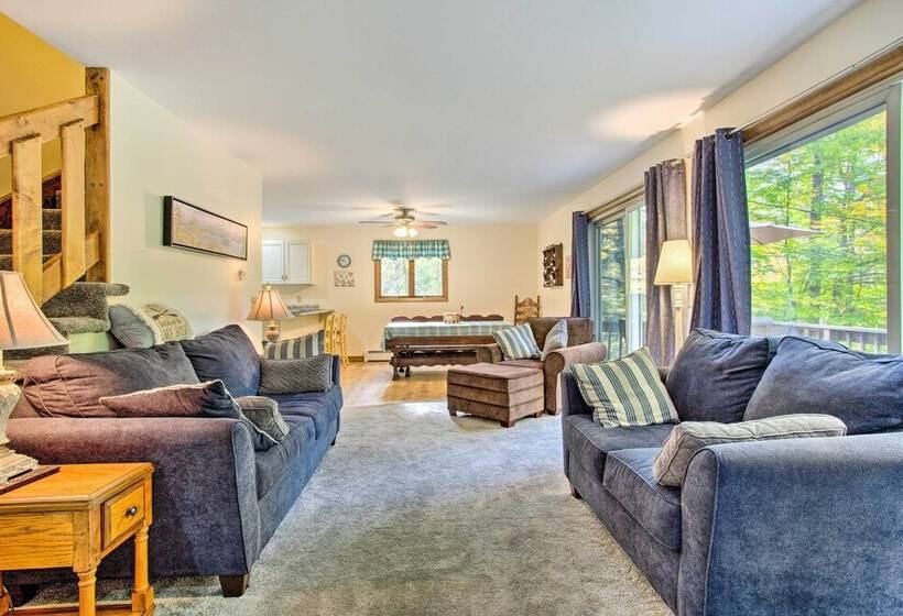 Pet Friendly Gilford Home: 3 Mi To Gunstock & Lake