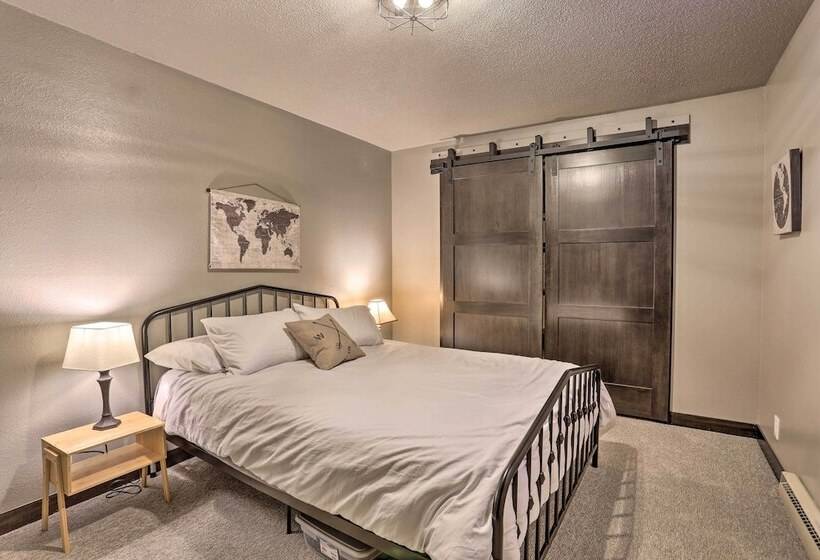 Modern Lead Cabin W/ Private Hot Tub & Fireplace!