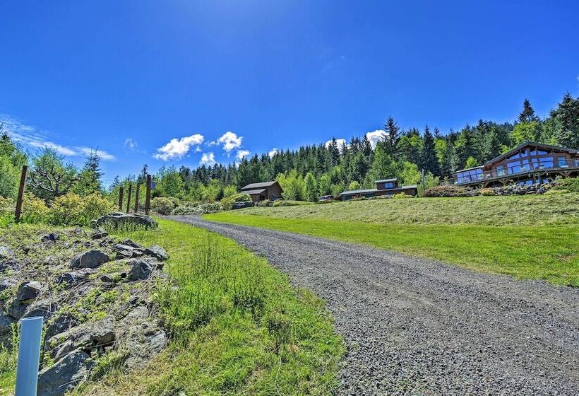 Picturesque Port Angeles Cabin W/ Fire Pit!
