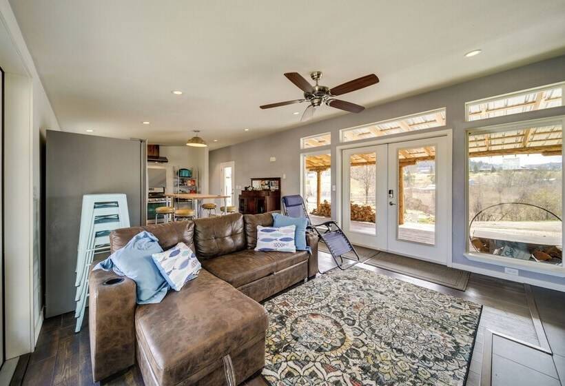 Lake View Republic Cabin W/ Boat Launches!