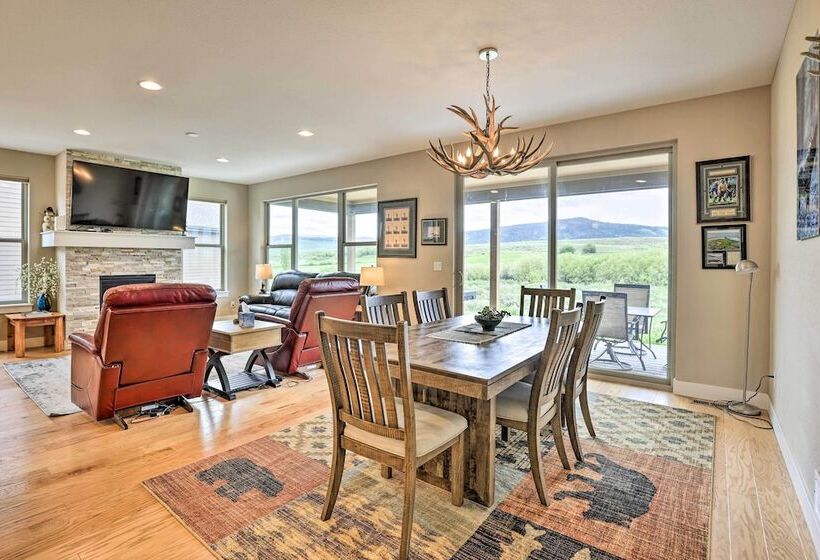 3 Mi To Granby Ranch: Home W/ Hot Tub & Mtn Views!