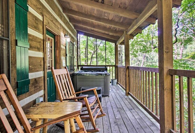 Secluded Forest Cabin, 4 Mi To Downtown Gatlinburg
