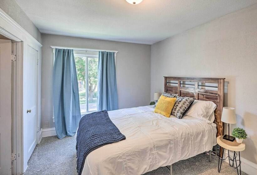 Sioux Falls Abode W/ Fire Pit   1 Mi To Dtwn!