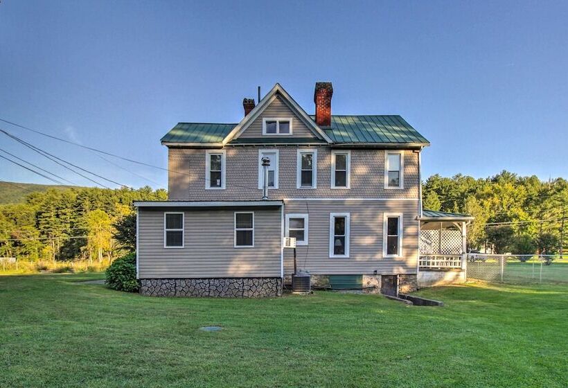Spacious Virginia Retreat W/ Mountain Views