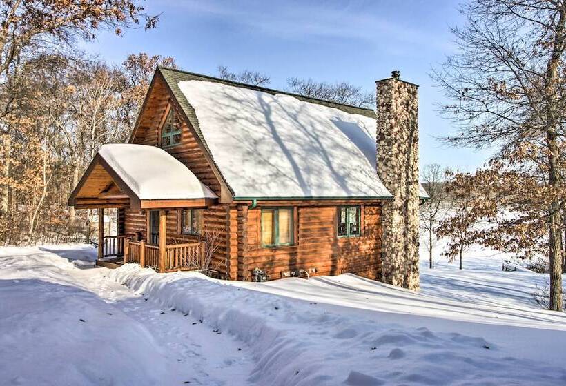 Stunning Crosslake Cabin W/ Deck And Lake Views!