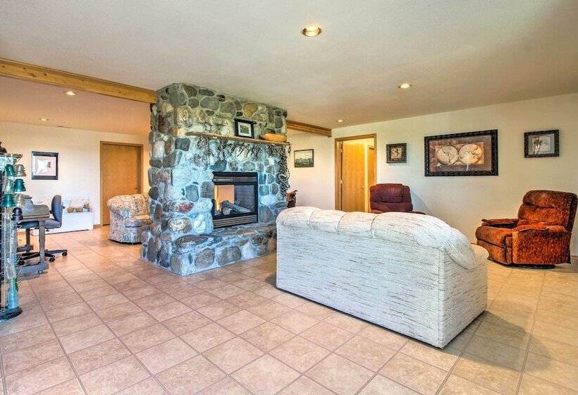 Sunny Big Timber Retreat W/ Spacious Deck!