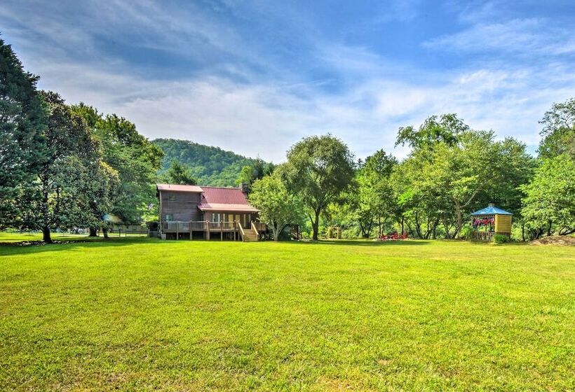 Waterfront Hayesville Home W/ Kayaks & River Views