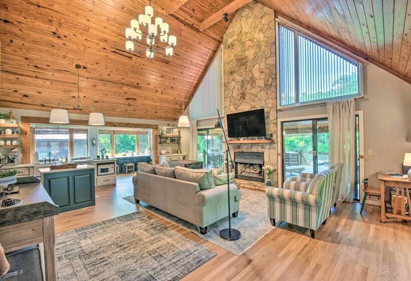 Waterfront Hayesville Home W/ Kayaks & River Views