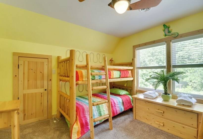 Waterfront, Deck: Peaceful Louisa Cottage Escape