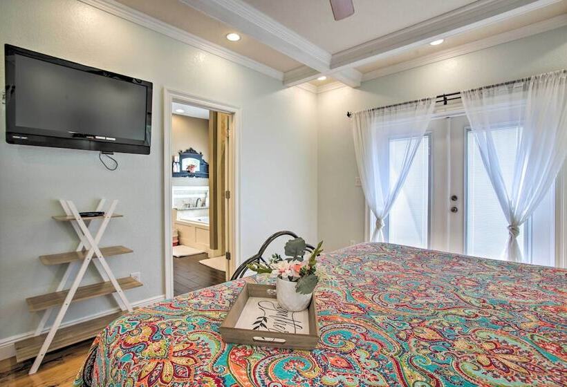 Waveland Family House, 4 Minute Drive To The Beach