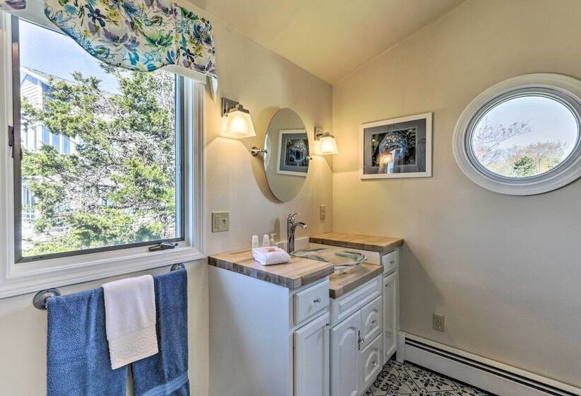 Westbrook Home W/ Ocean Views   Walk To Beach