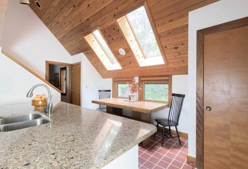 Wintergreen Resort Home ~ 2 Miles To Ski Slopes!