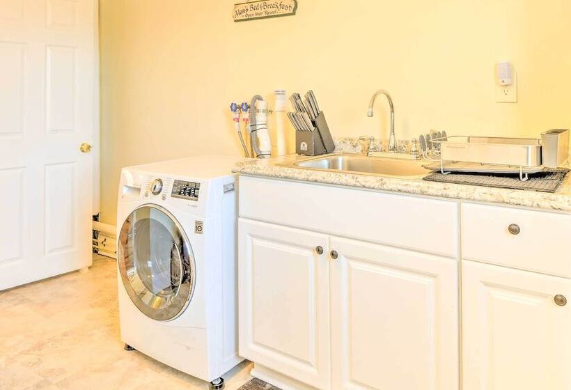 Baltimore Home < 2 Mi To Dtwn Towson