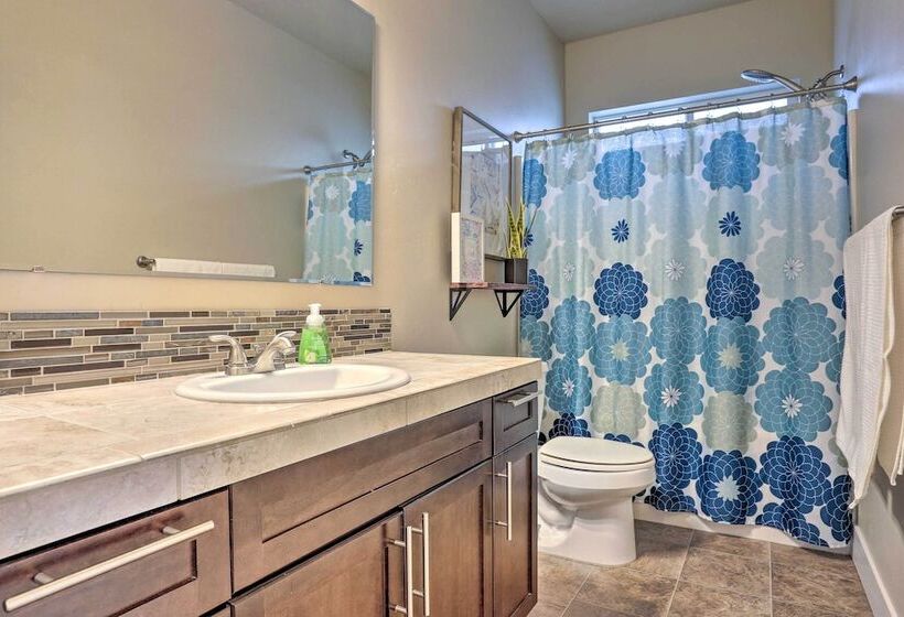 Charming Boise Home ~ 8 Mi To Downtown!