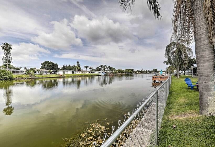 Charming Home W/ Patio, 7 Mi To Sunset Beach!