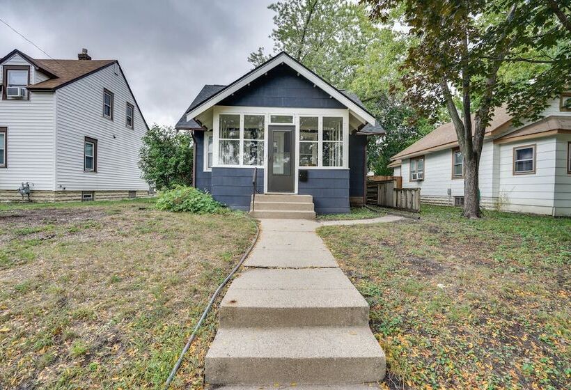 Updated Minneapolis Home In Howe Neighborhood!