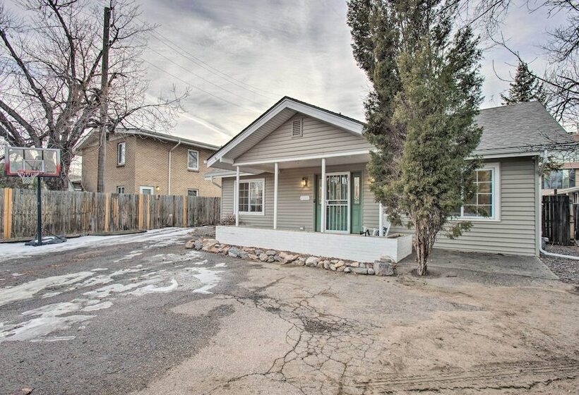 Walkable Neighborhood: Family Home In Wheat Ridge