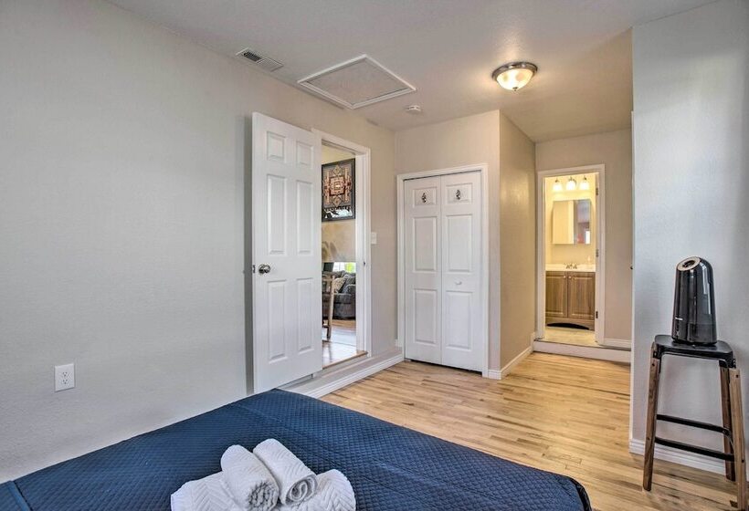Centrally Located Aurora Home W/ Covered Patio