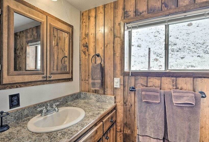 Cozy Log Cabin Escape In The Heart Of Creede!