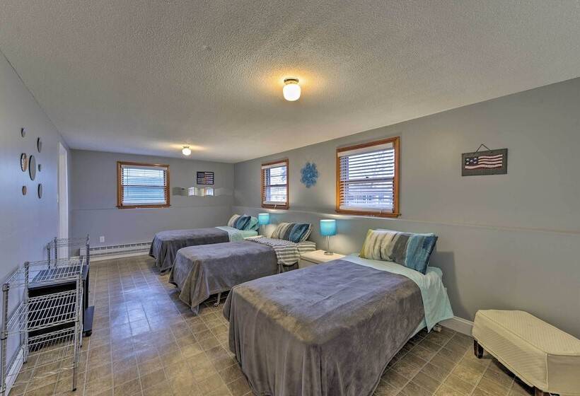 East Wareham Home W/ Pond Access & Private Dock