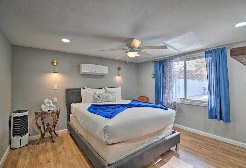 Home W/ Private Pool   Near Las Vegas Strip!