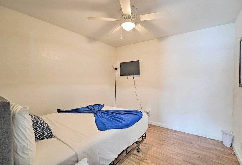 Home W/ Private Pool   Near Las Vegas Strip!