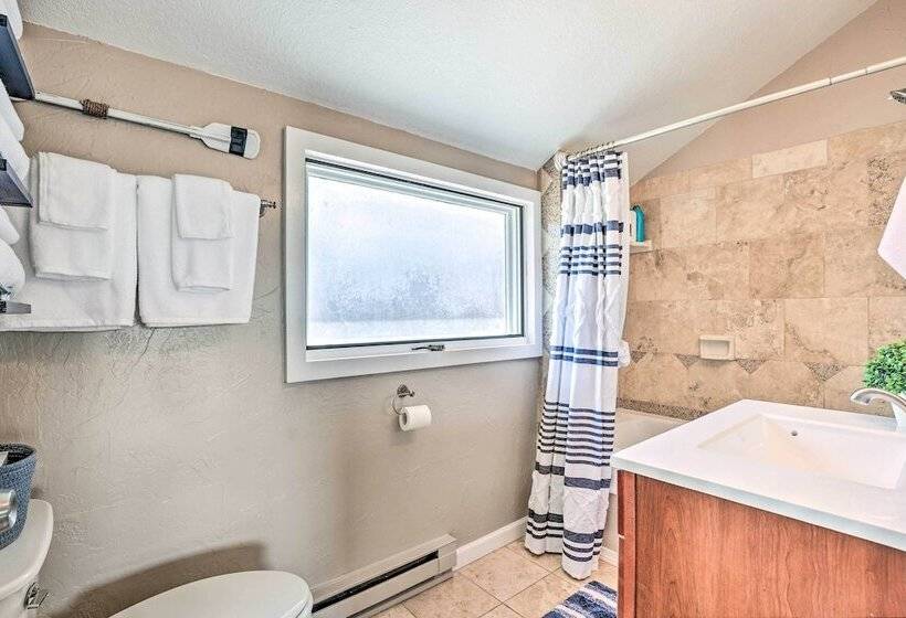 Near Dtwn: Grand Lake Home W/ Marina Access