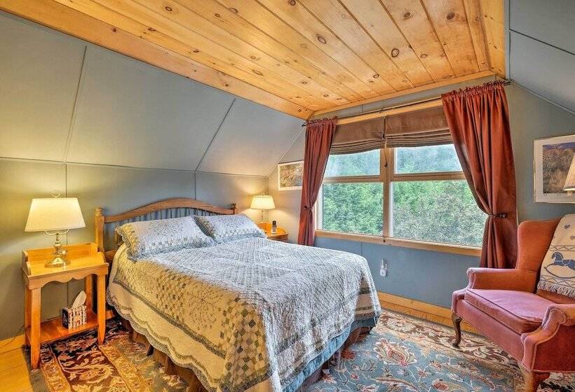 Jacksonville Cabin W/ Wraparound Deck & Views