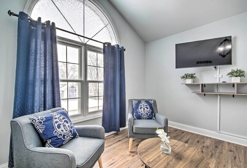 Lake Geneva Home With Grill < 2 Miles To Beach!