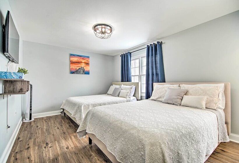 Lake Geneva Home With Grill < 2 Miles To Beach!