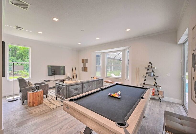 Sand Volleyball Court, Pool & Spa: Naples Gem!