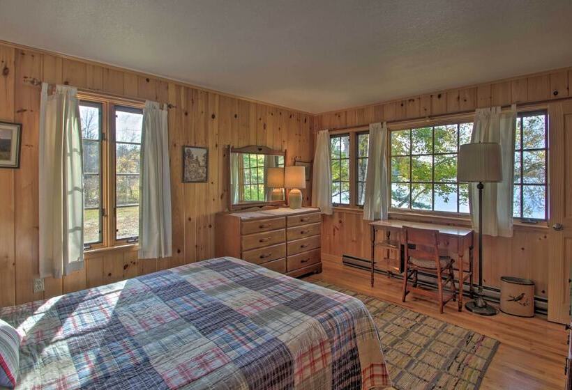 Lakefront Escape W/ Deck & Kayaks In Lovell!