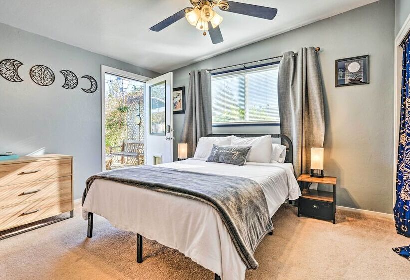 Pet Friendly Eureka Home ~ 6 Mi To Old Town!