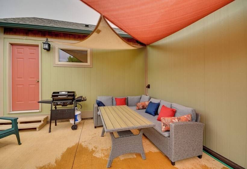 Red Lodge Retreat W/ Hot Tub: 3 Blocks To Downtown