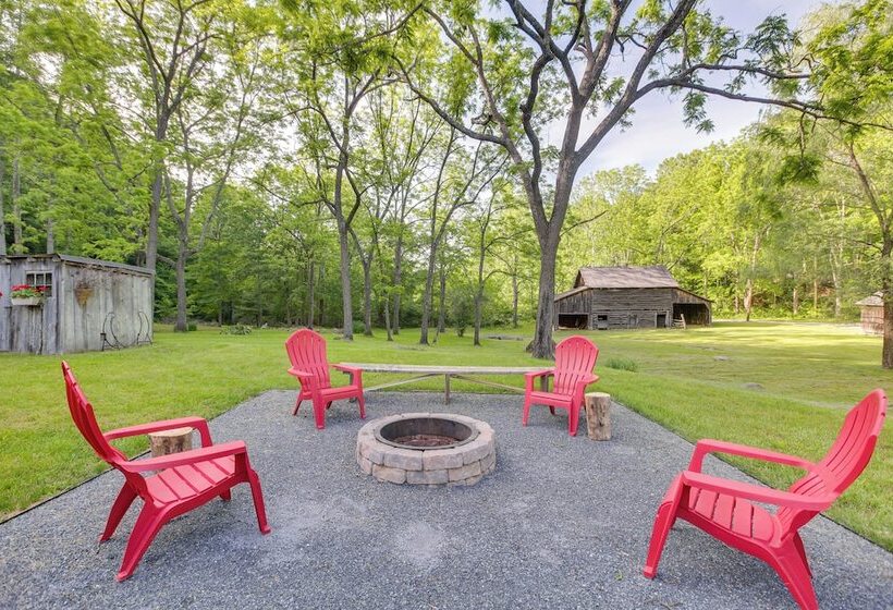 Restored Buchanan Log Cabin On 9 Mile Creek!