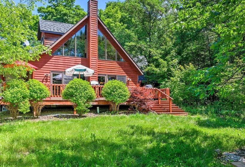 Roomy House On 2 Acres   2 Mi To Egg Harbor Beach!