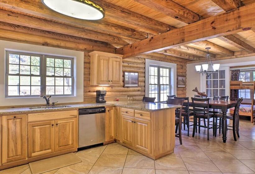 Scottsboro Cabin W/ Fire Pit & Resort Access